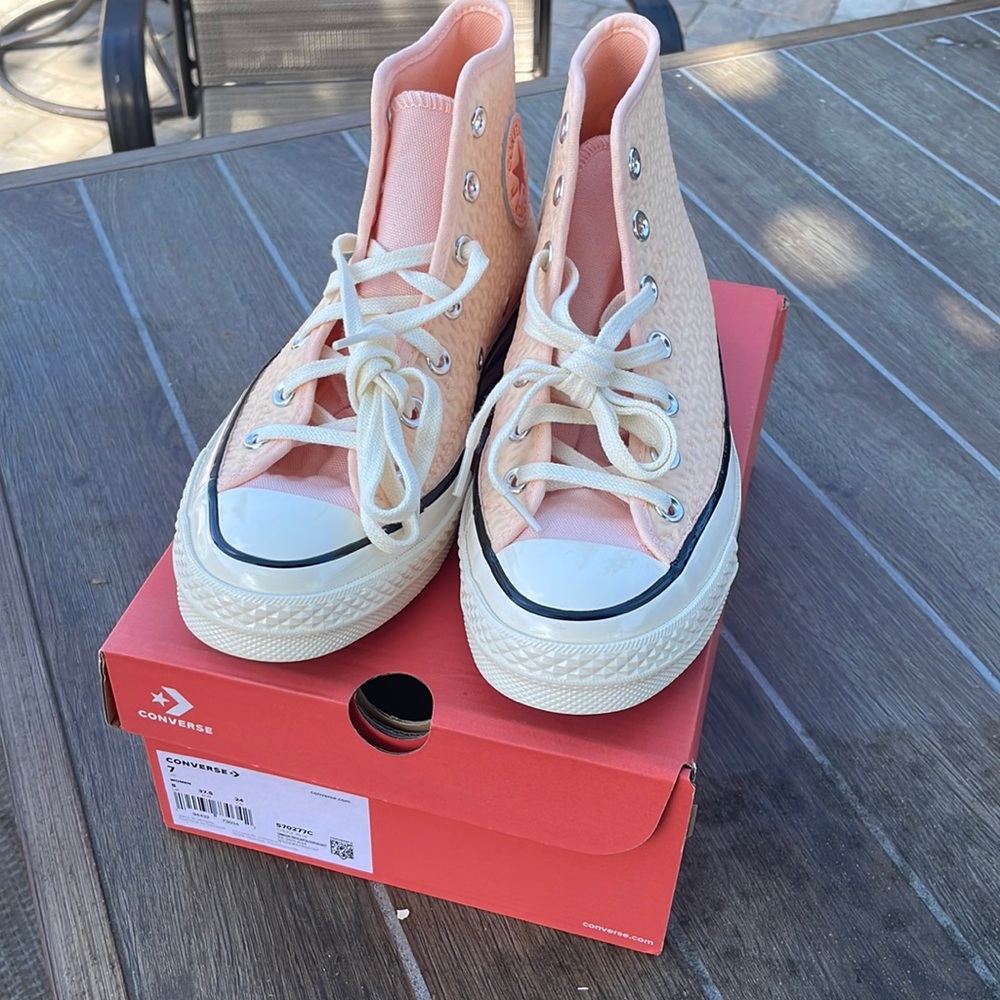 Converse 70 Hi top sneakers size 7